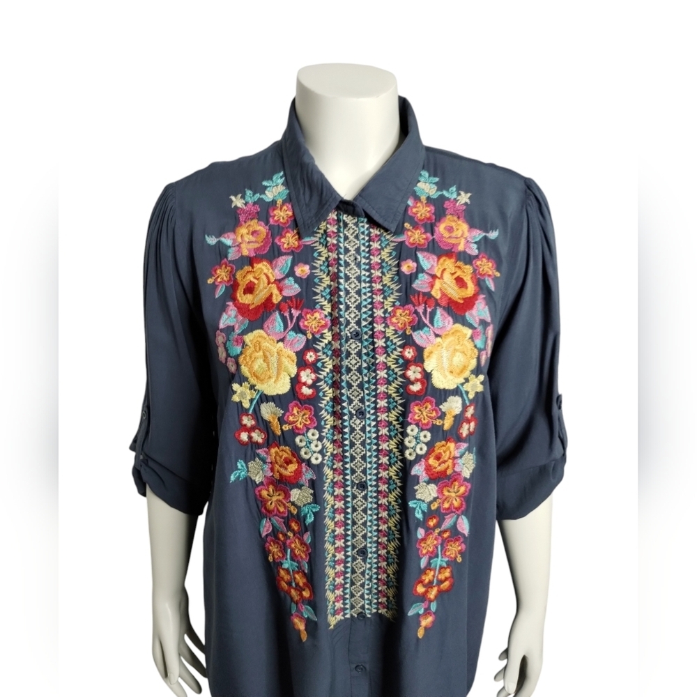 Giddy Up‎ Glamour Women's Embroidered Floral Boho Cottagecore Colorful Top 1X